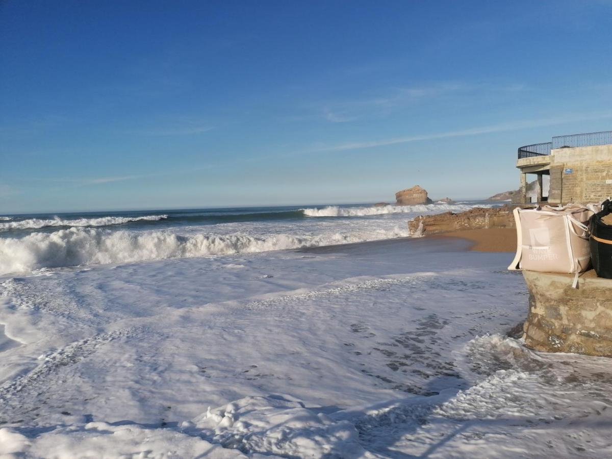 biarritz plage Buitenkant foto