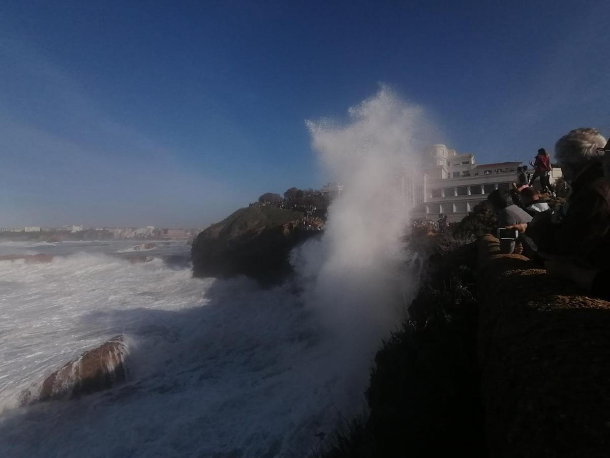 biarritz plage Buitenkant foto